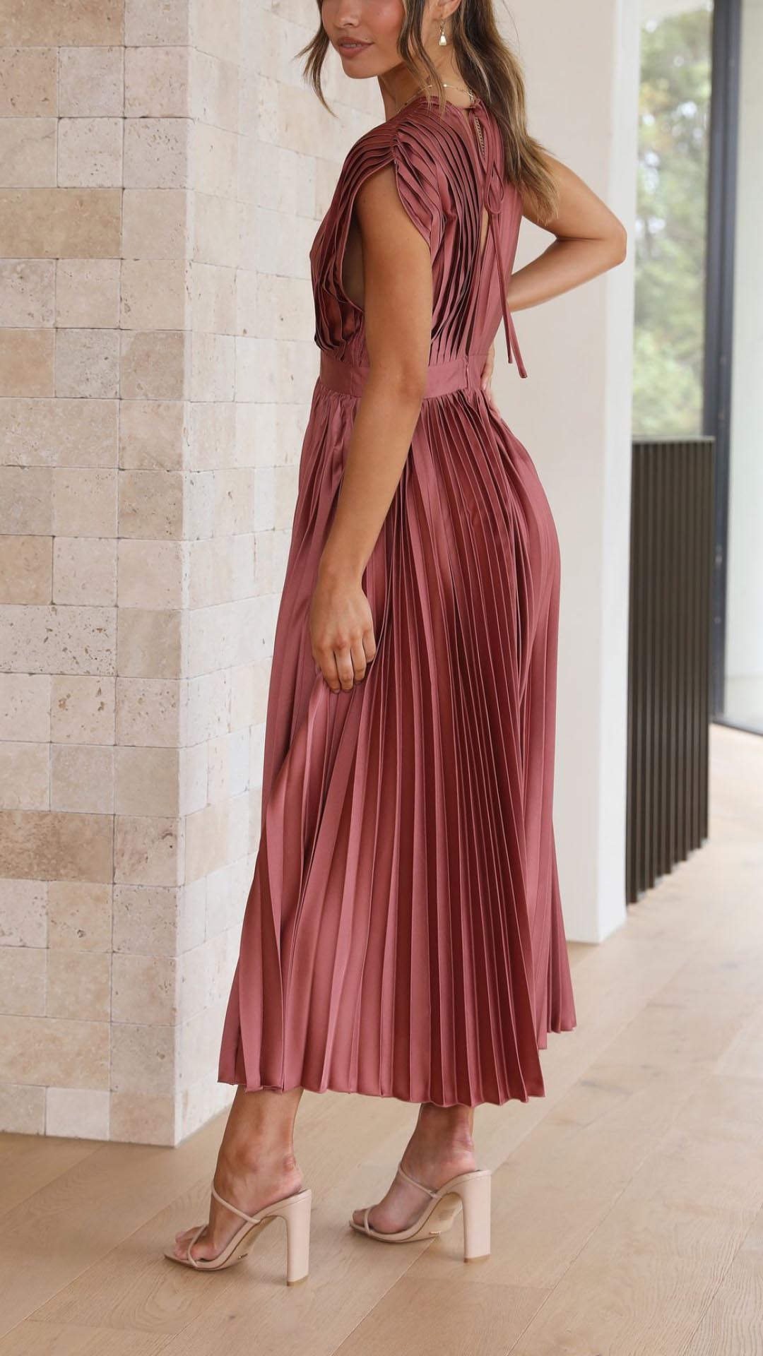 Eloria | Deep V-Neck Pleated Midi Dress